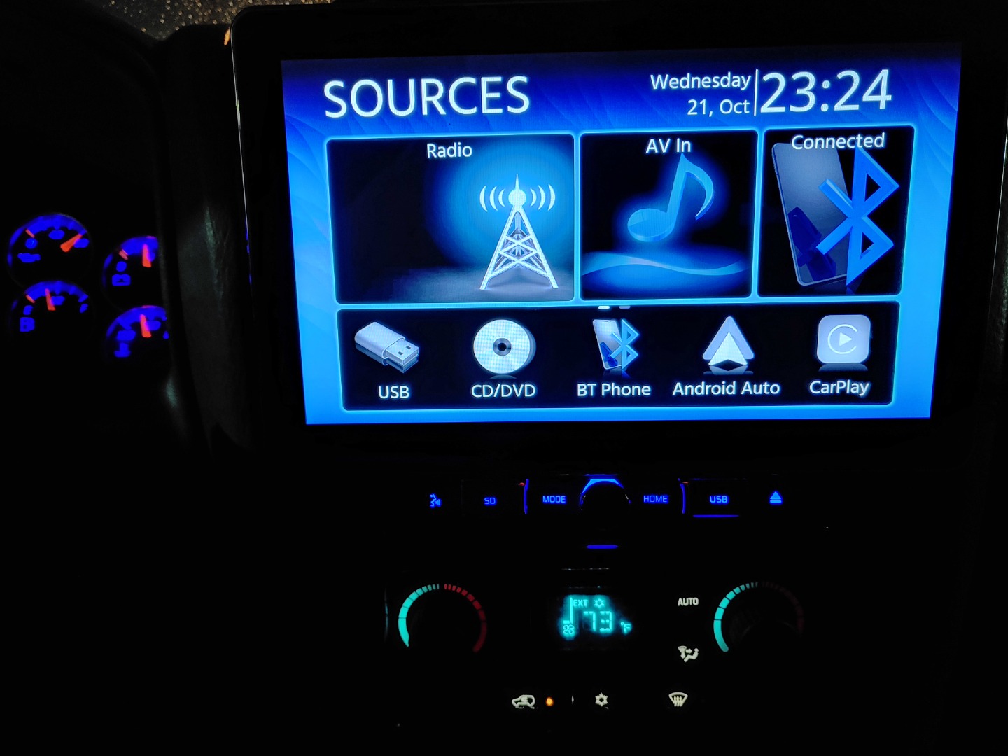 Car8000 Jensen Keep Back Up Camera On While Driving​
